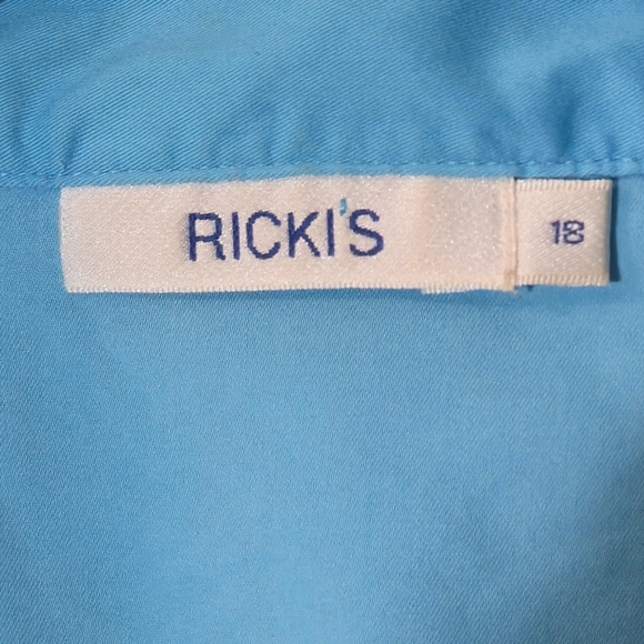 Ricki’s 18 Blue Pintuck Pleated Button Down Blouse Short Sleeve Stretch Workwear - Picture 7 of 14